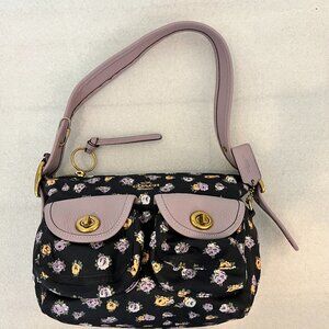 トートバッグ COACH Vintage Rose Print Nylon Cargo Shoulder Bag 23 596 COACH Vintage Rose Print Nylon Cargo Shoulder Bag 23 ~NWT
